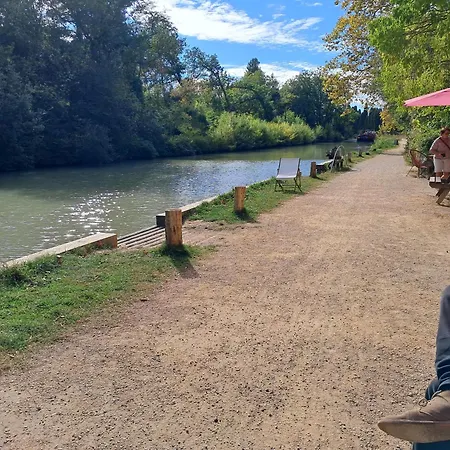 Au Bord Du Canal Du Midi Campsite Carcassonne